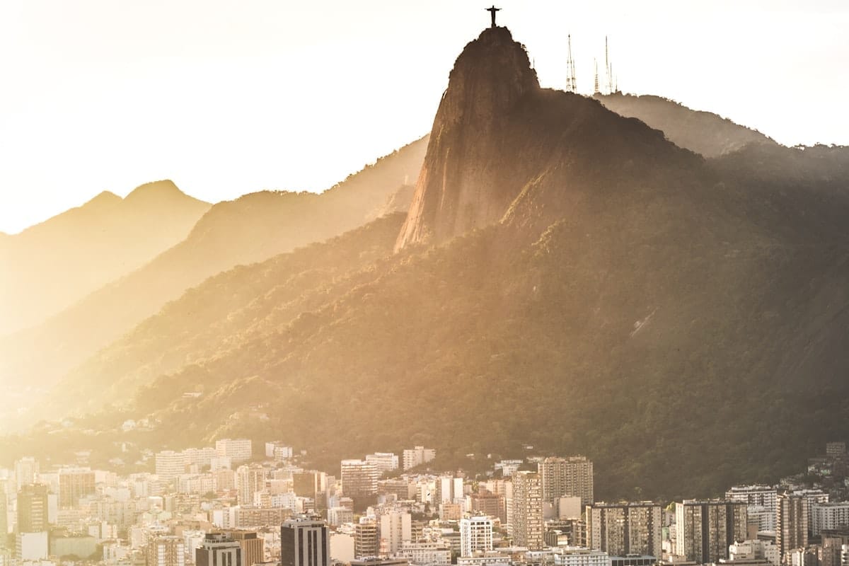 Cristo Redentor com vista panorâmica do Rio